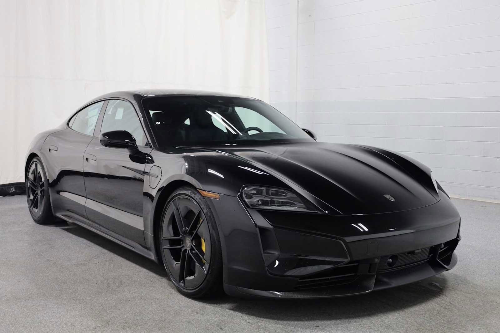 New 2025 Porsche Taycan Turbo image 13