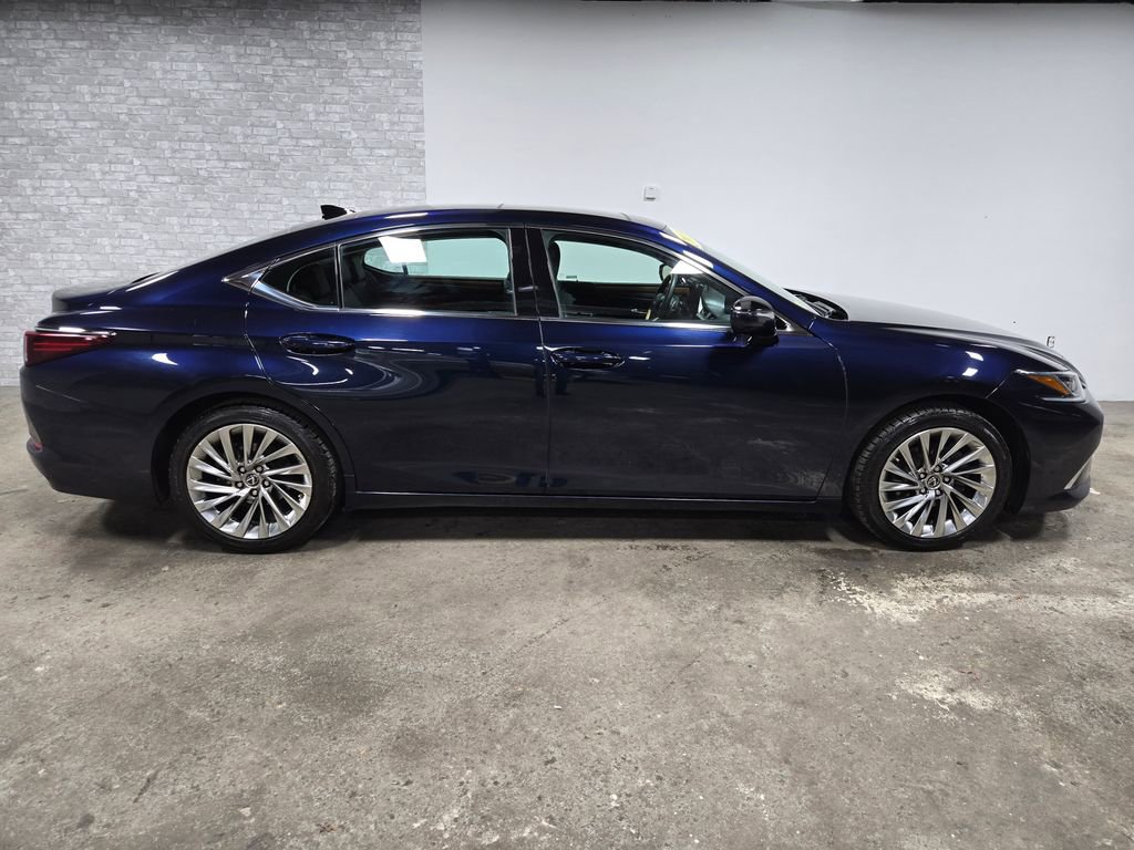 Used 2019 Lexus ES 350 Luxury w/ Accessory Package 2 image 3