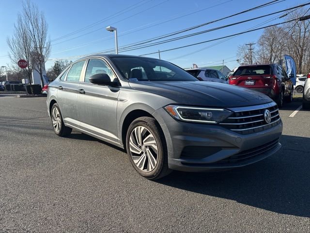 Used 2021 Volkswagen Jetta SEL image 2