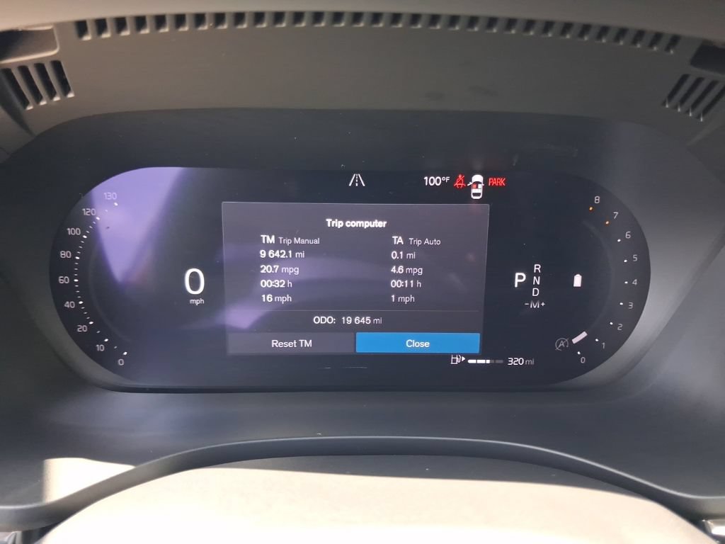 Used 2024 Volvo XC60 B5 Core AWD/4WD image 18
