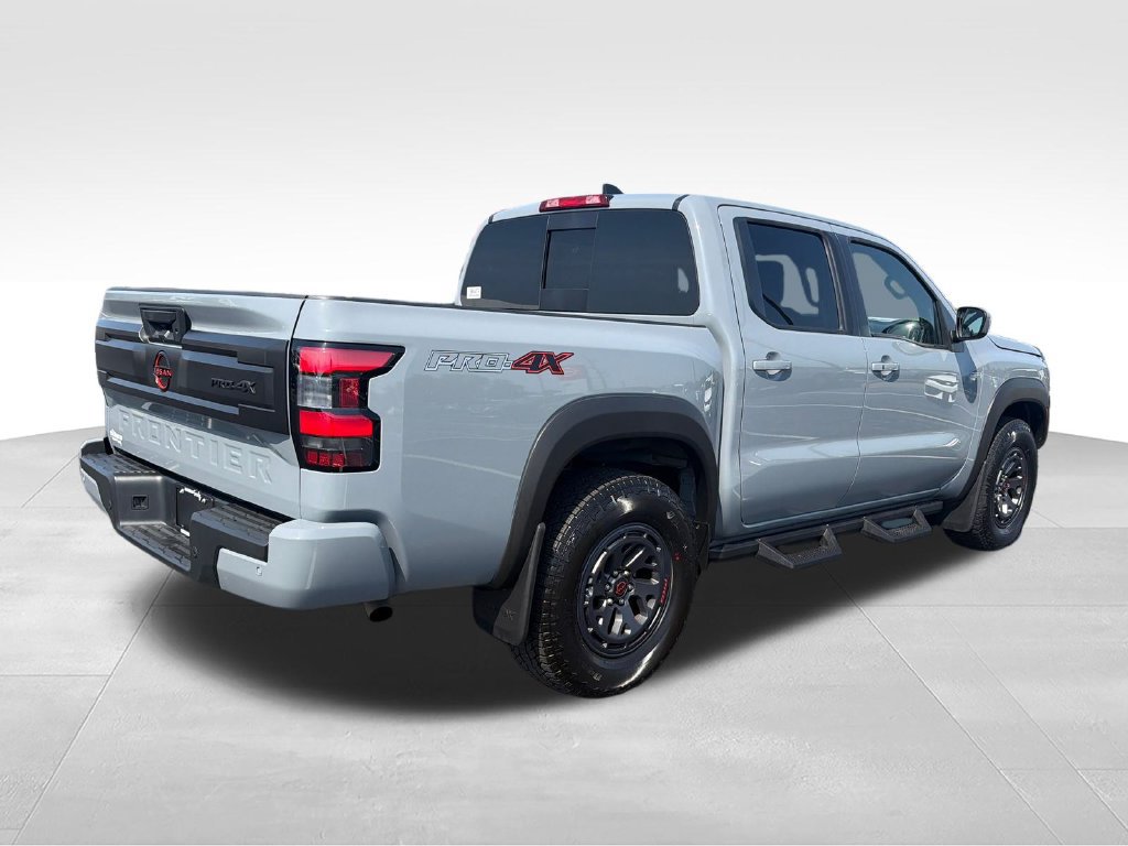 Used 2025 Nissan Frontier PRO-4X AWD/4WD image 6