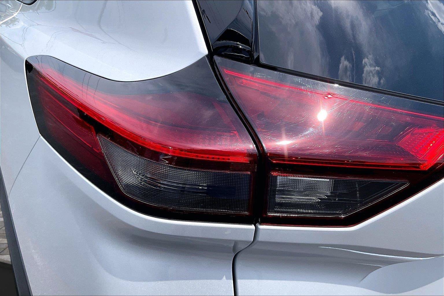 Certified 2021 Nissan Rogue SV FWD image 30