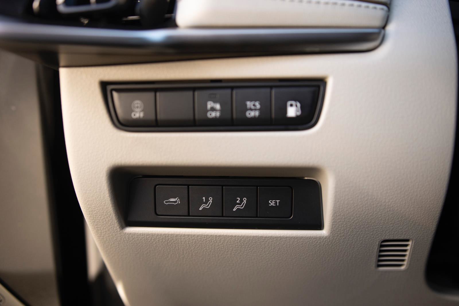 Used 2024 MAZDA CX-90 Plug-In Hybrid w/ Premium Plus image 12