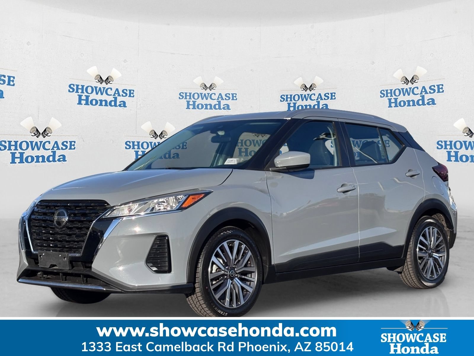 Used 2021 Nissan Kicks SV FWD image 1