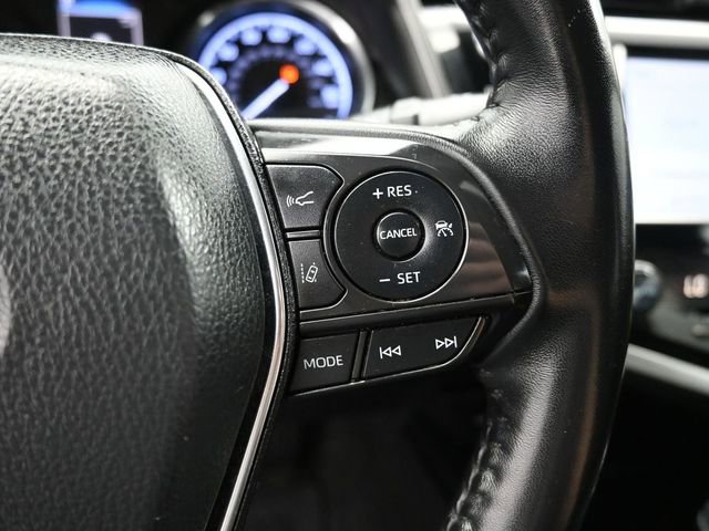 Used 2020 Toyota Camry SE w/ Convenience Package image 6