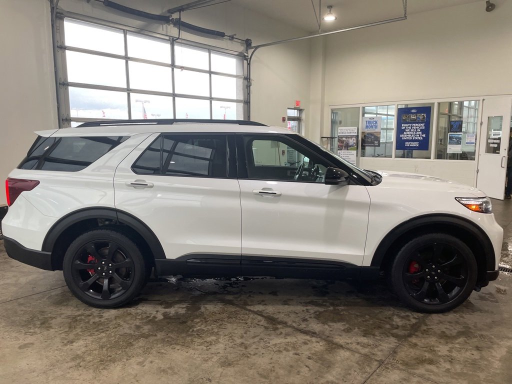 Used 2023 Ford Explorer ST w/ Equipment Group 401A image 4