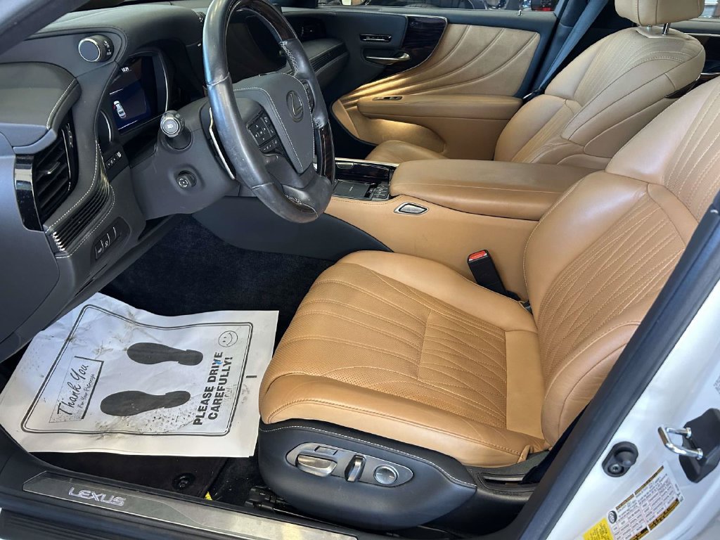 Used 2022 Lexus LS 500 w/ Interior Upgrade Package RWD image 12