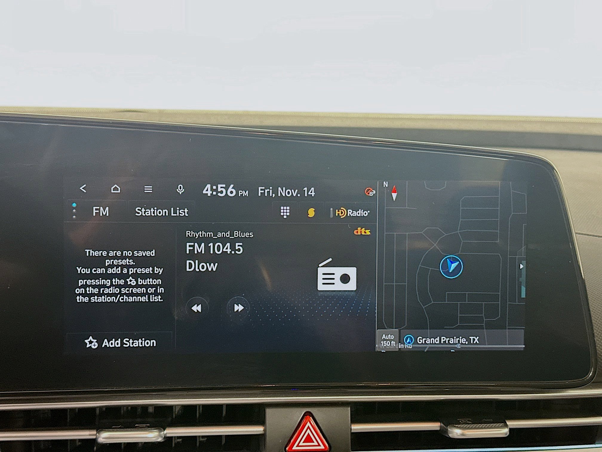 Used 2024 Hyundai Elantra Limited image 21