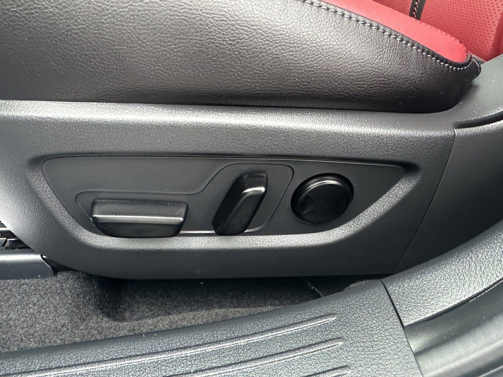 Certified 2025 MAZDA CX-50 AWD 2.5 Hybrid w/ Premium Pkg image 17