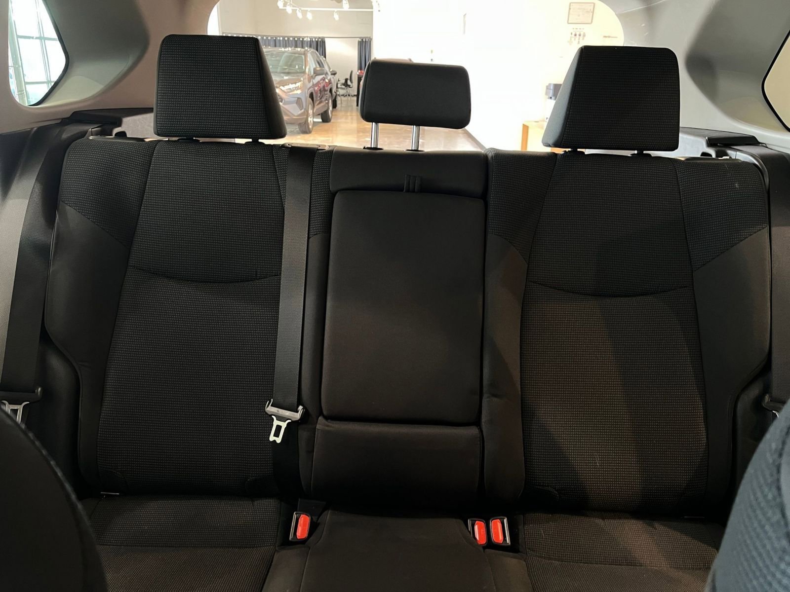 Used 2025 Toyota RAV4 LE image 38