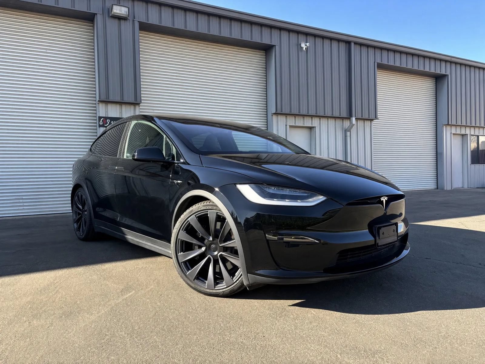 Used 2022 Tesla Model X AWD/4WD image 2