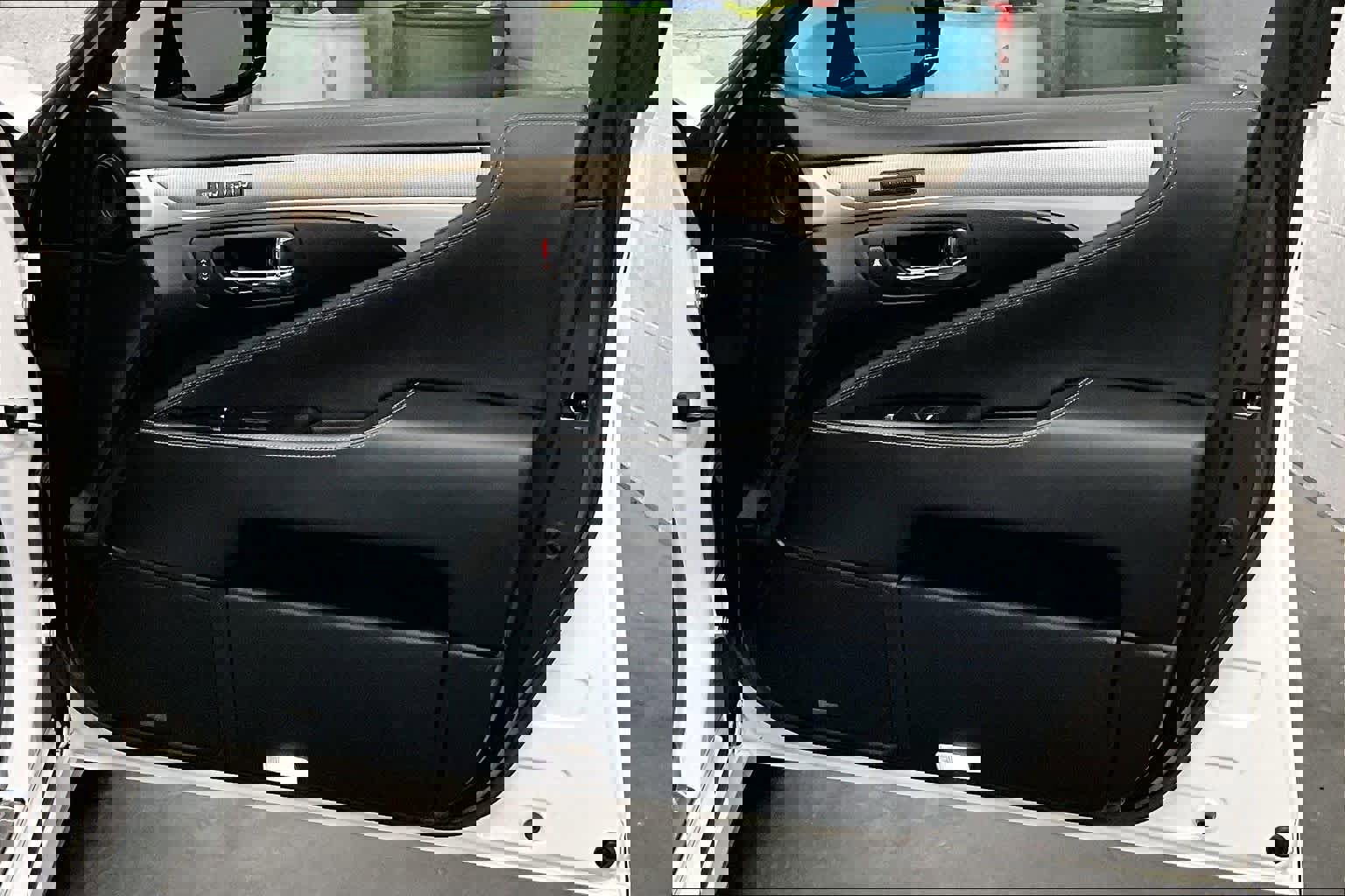 Used 2013 Lexus LS 460 w/ F-Sport Pkg image 22