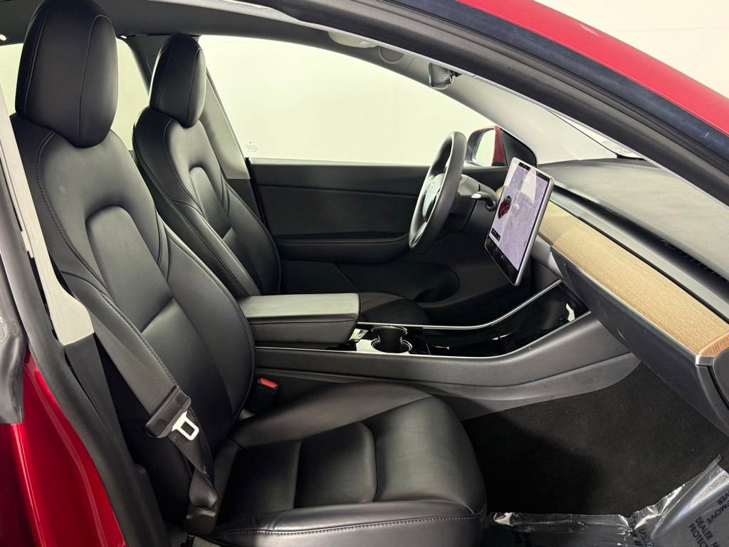 Used 2021 Tesla Model Y Long Range AWD/4WD image 17