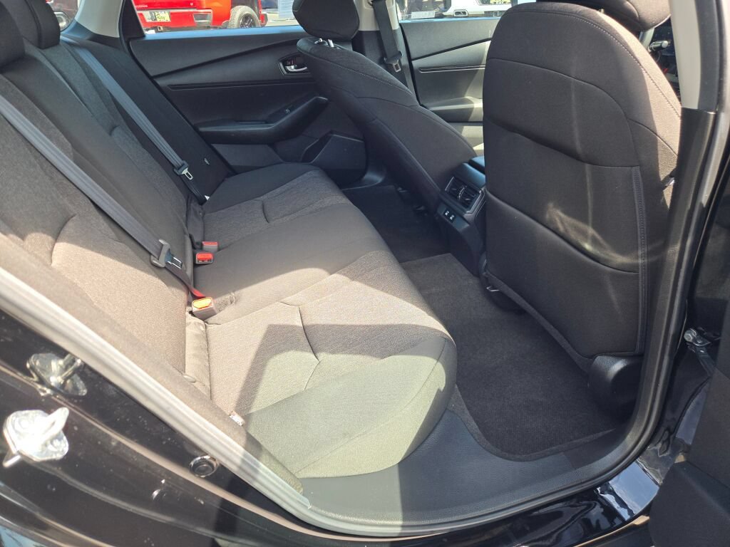Used 2025 Honda Accord LX image 17
