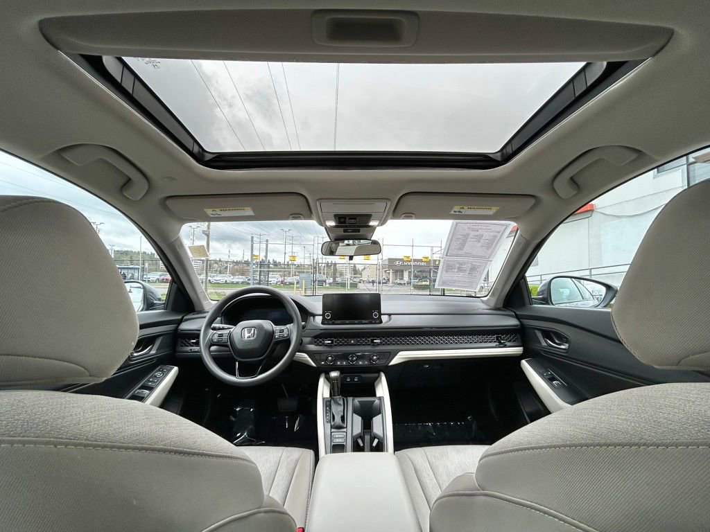 Used 2024 Honda Accord EX image 18