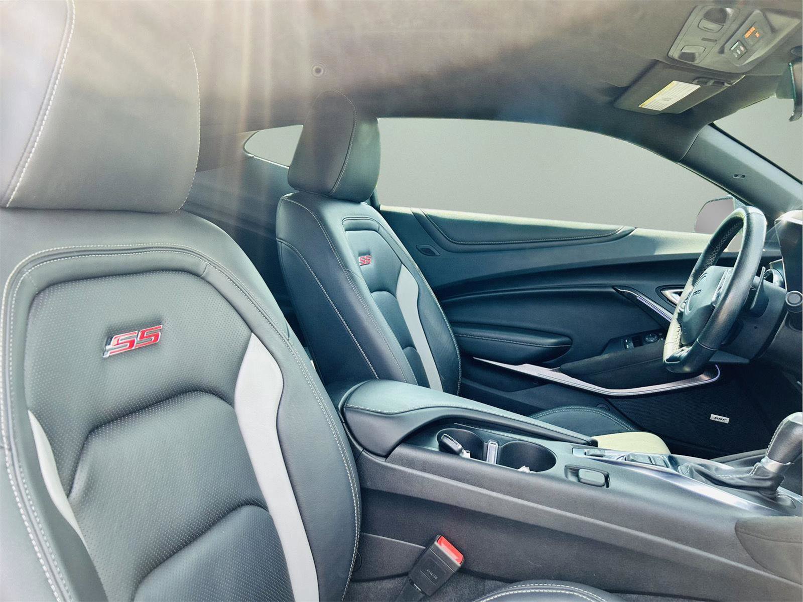 Used 2021 Chevrolet Camaro SS image 25