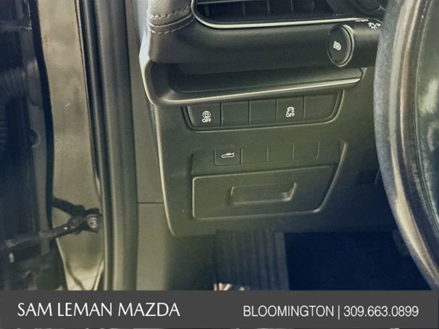 Used 2022 MAZDA MAZDA3 s image 10