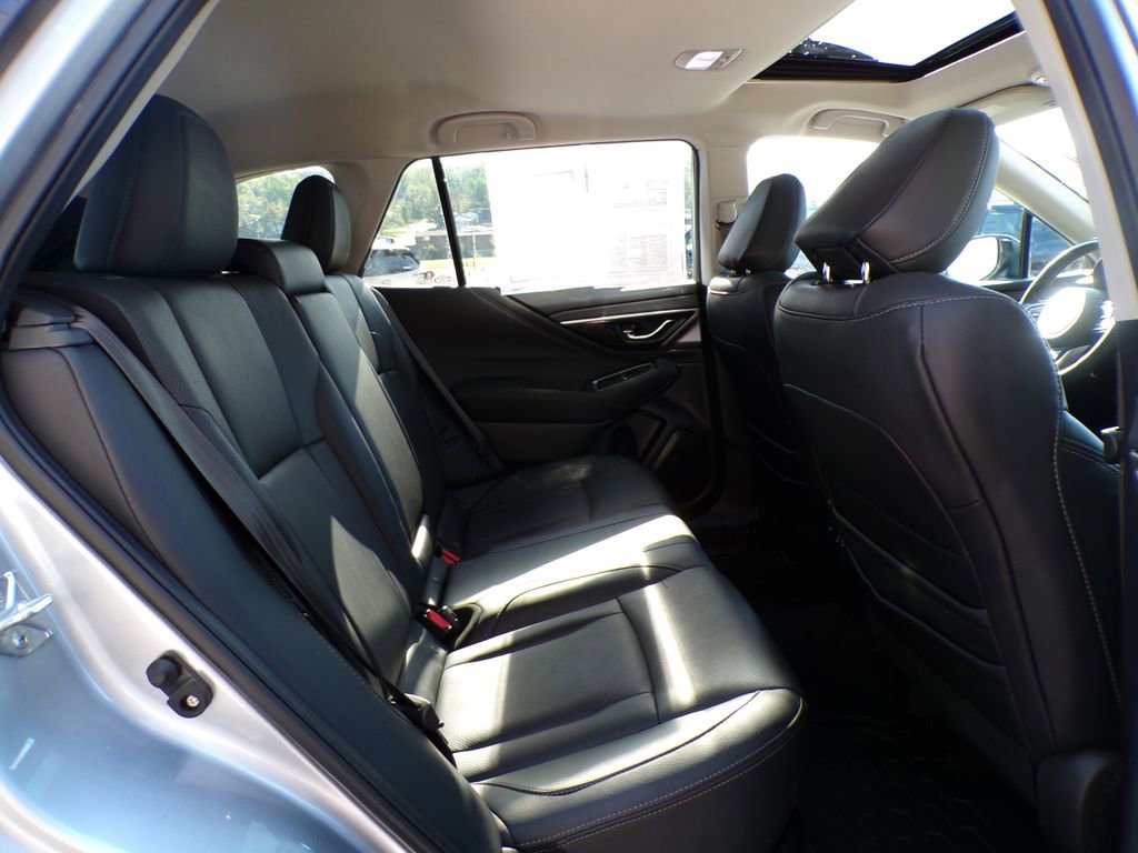 Used 2023 Subaru Outback Limited AWD/4WD image 23
