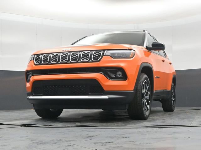 New 2026 Jeep Compass Limited w/ Mopar Graphics Package AWD/4WD image 44