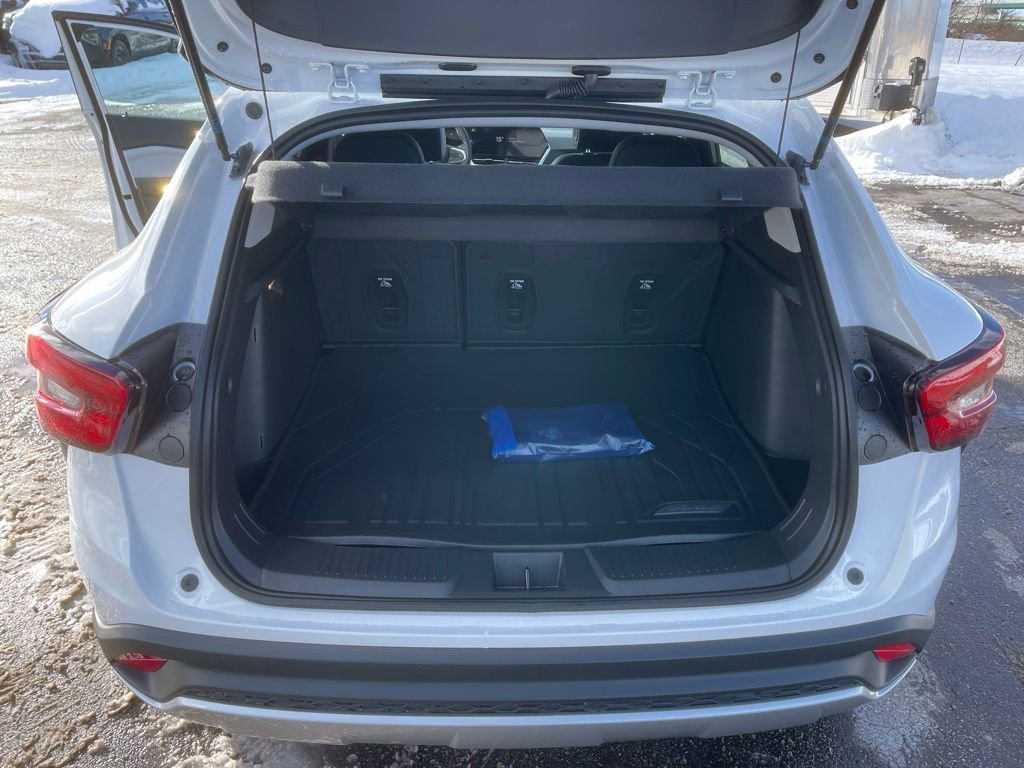 New 2026 Chevrolet Trax LT w/ LT Convenience Package image 27