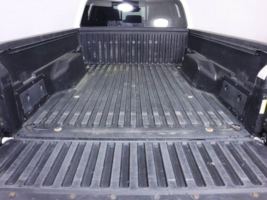 Used 2018 Toyota Tacoma SR5 image 31