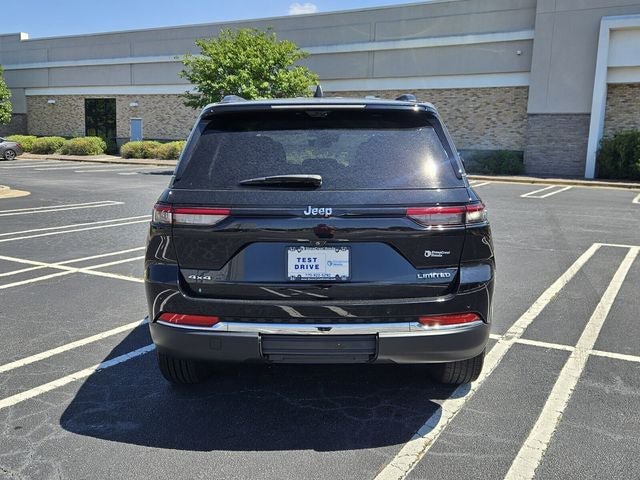 Used 2023 Jeep Grand Cherokee Limited w/ Luxury Tech Group II AWD/4WD image 8