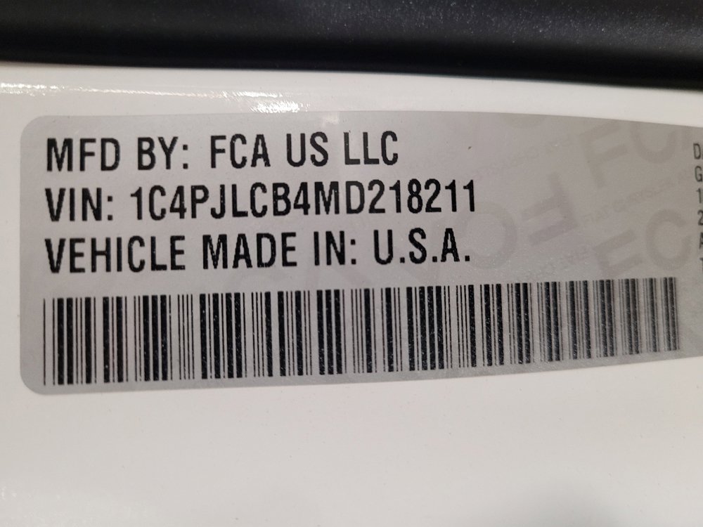 Used 2021 Jeep Cherokee Latitude FWD image 33