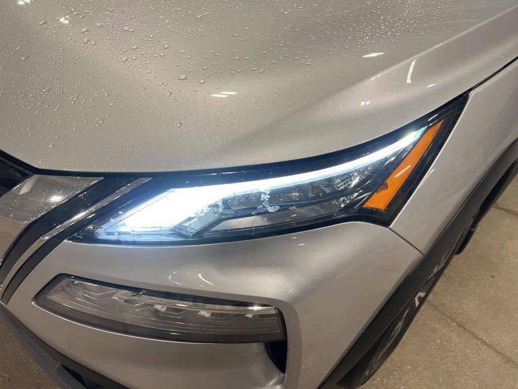 Certified 2023 Nissan Rogue SV image 27