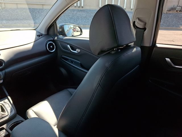 Certified 2023 Hyundai Kona Limited AWD/4WD image 16