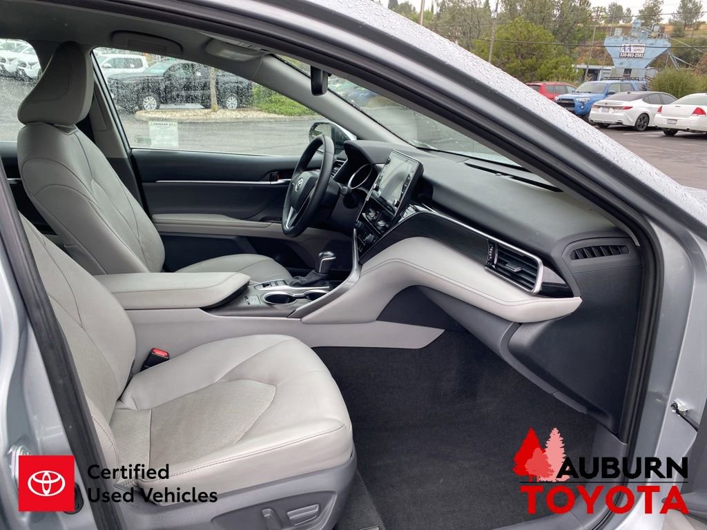 Certified 2021 Toyota Camry XLE FWD image 13