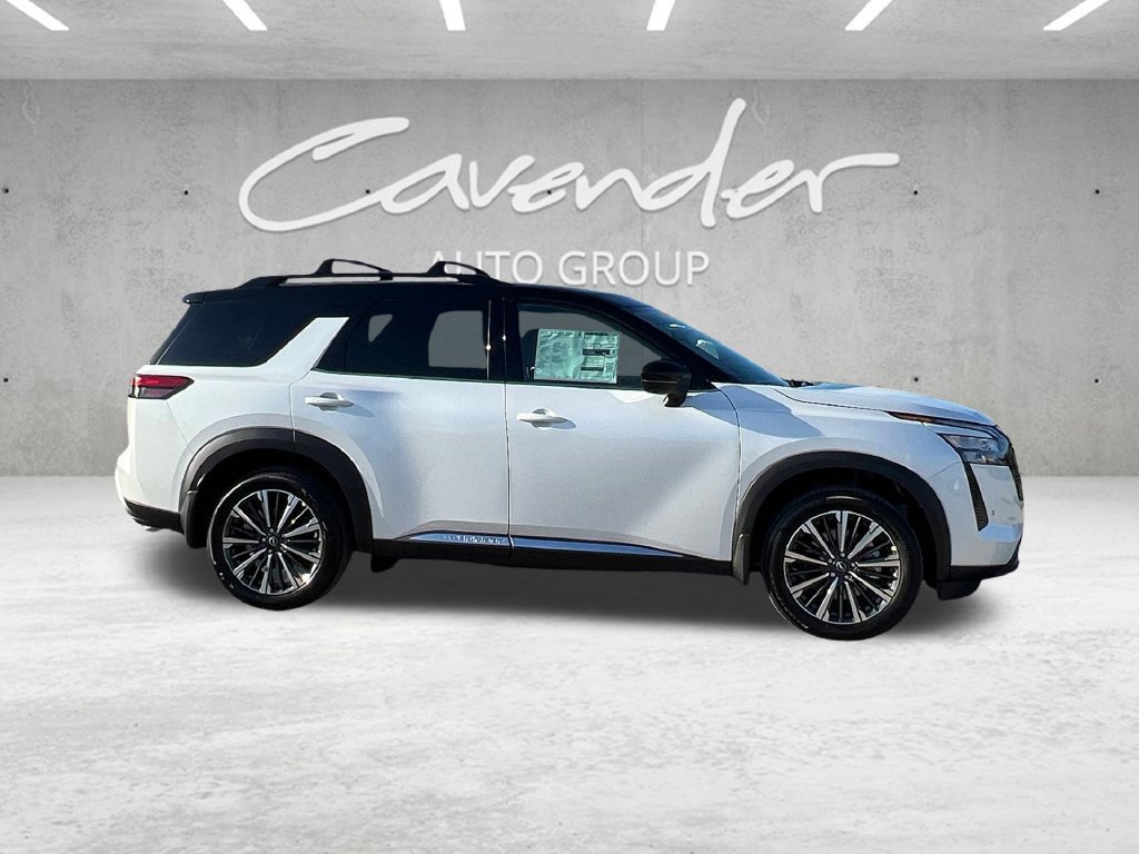 New 2026 Nissan Pathfinder Platinum FWD image 18