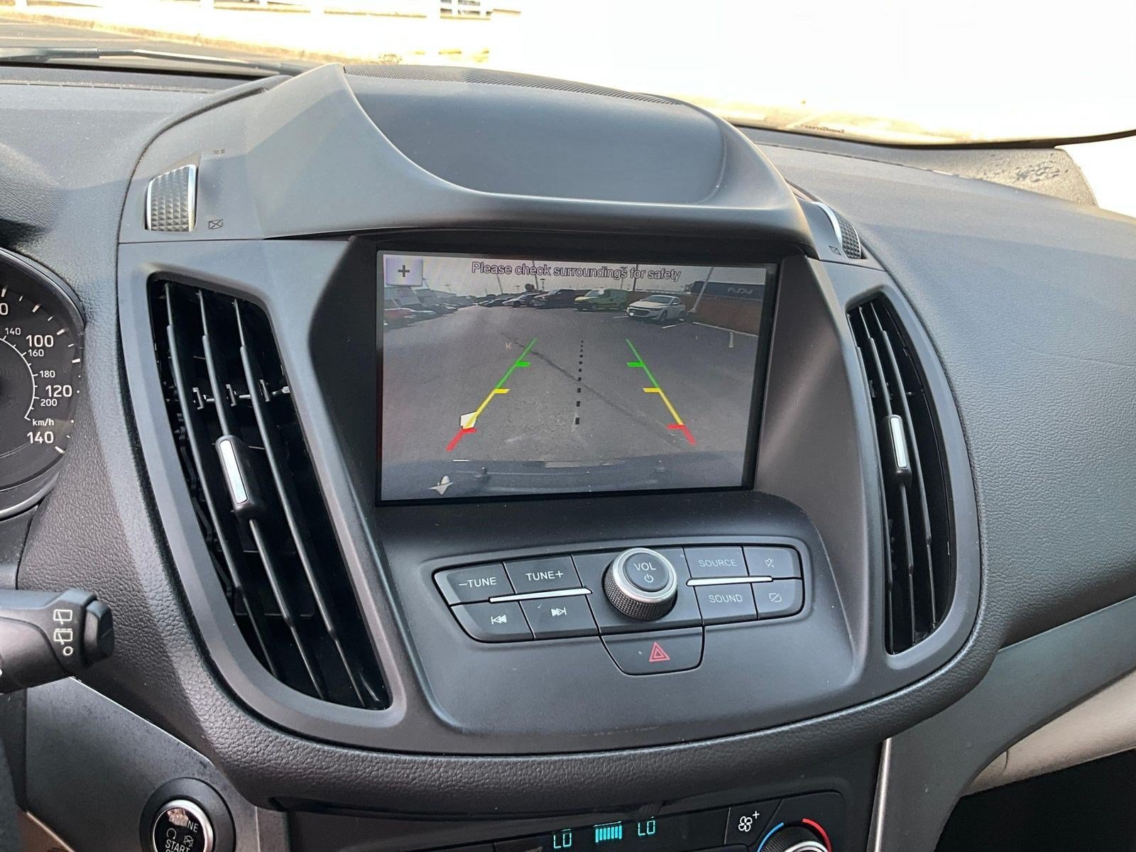 Used 2019 Ford Escape SE FWD image 13