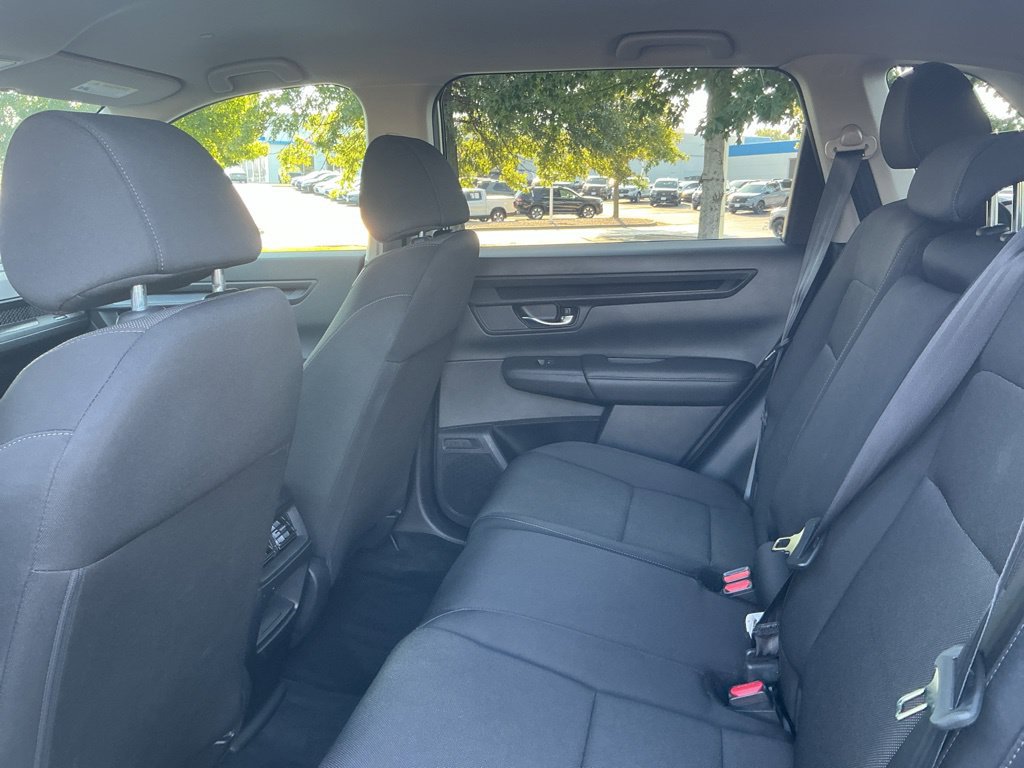 Used 2025 Honda CR-V LX image 29