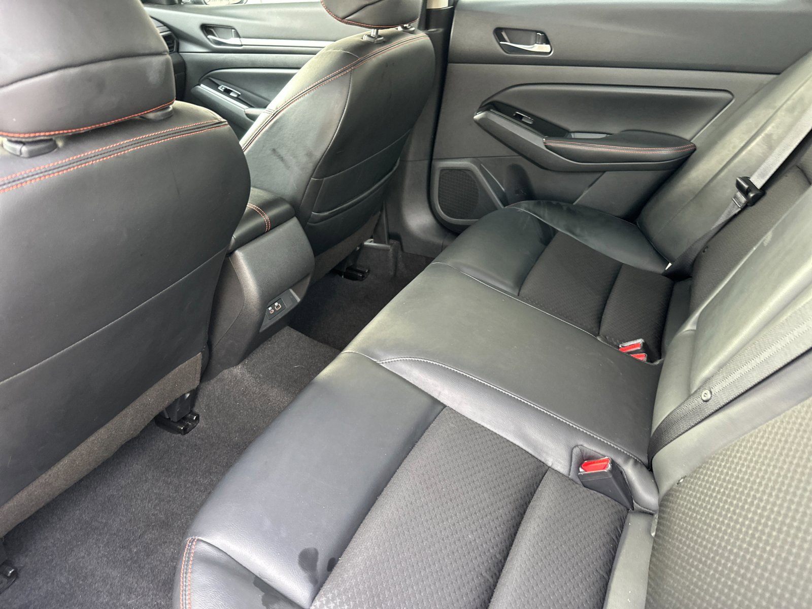 Used 2024 Nissan Altima 2.5 SR image 11