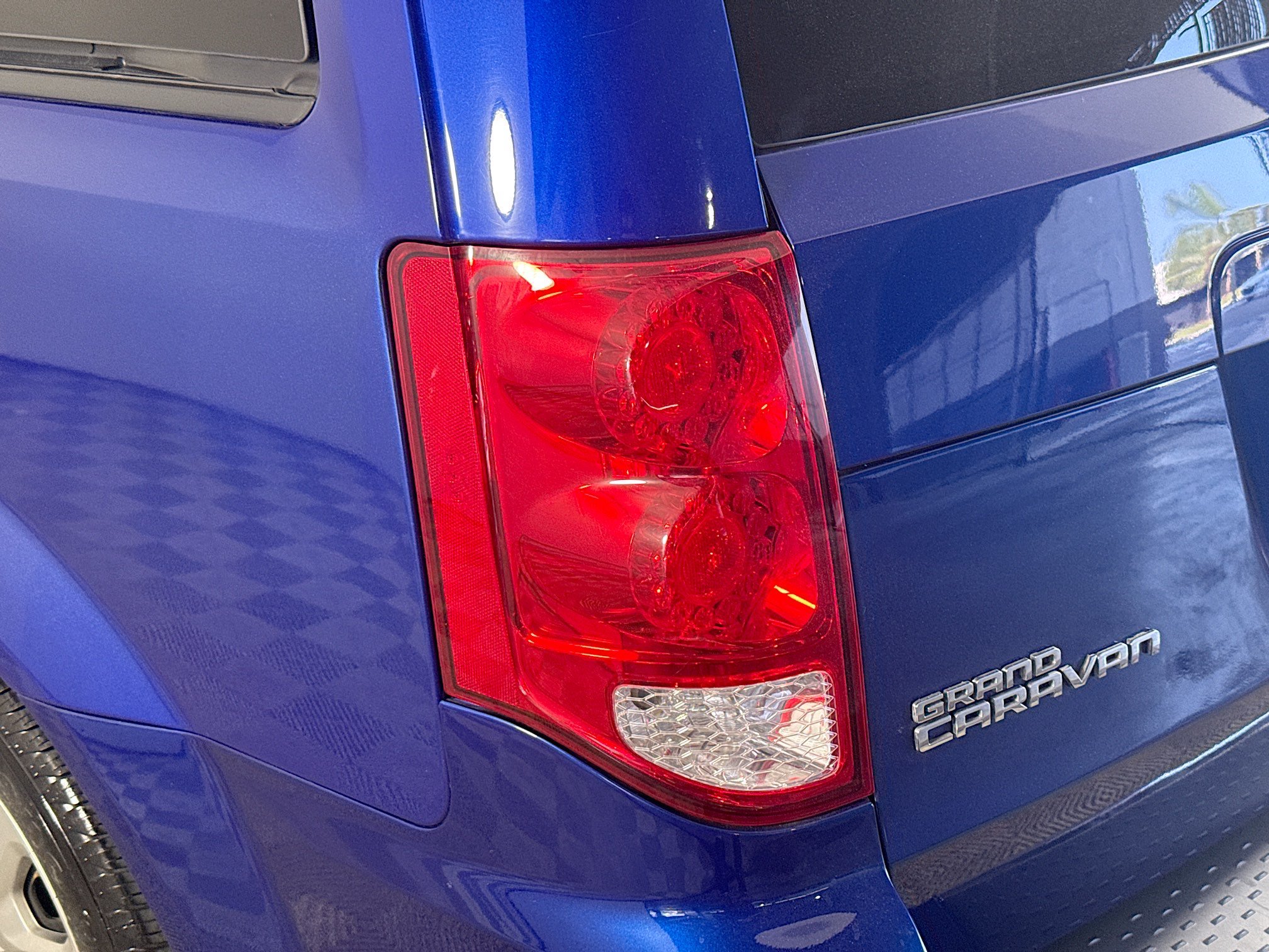 Used 2019 Dodge Grand Caravan SE FWD image 33