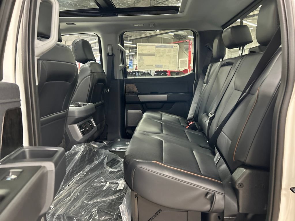 New 2026 Ford F350 Lariat w/ Lariat Ultimate Package AWD/4WD image 30