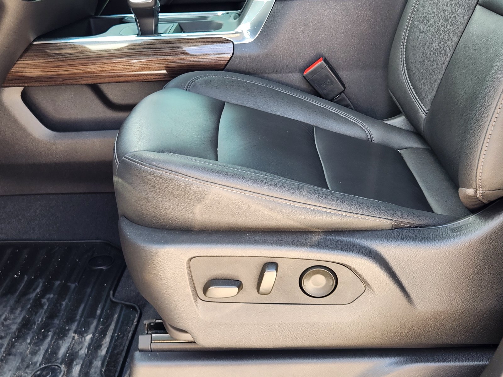 Certified 2026 Chevrolet Silverado 1500 LT Trail Boss w/ Convenience Package II AWD/4WD image 27