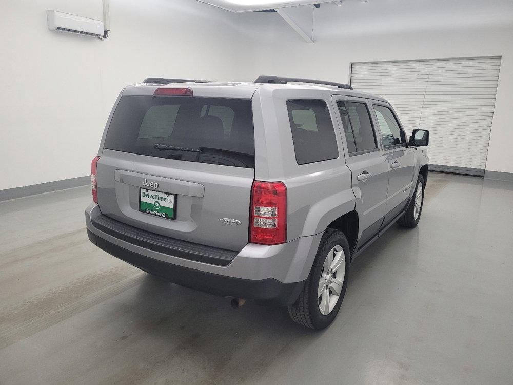 Used 2014 Jeep Patriot Latitude FWD image 9