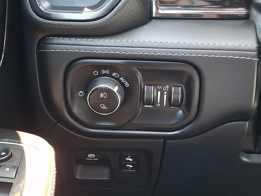 Used 2023 RAM 1500 Limited AWD/4WD image 28