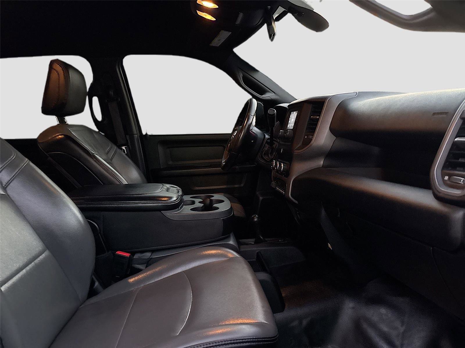 Used 2022 RAM 2500 Tradesman w/ Chrome Appearance Group image 29