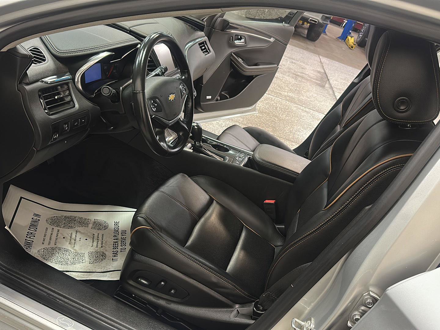 Used 2018 Chevrolet Impala Premier FWD image 15