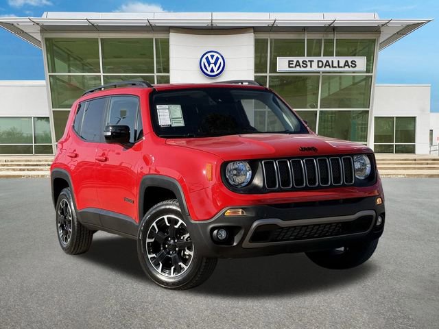 Used 2023 Jeep Renegade Latitude AWD/4WD image 1
