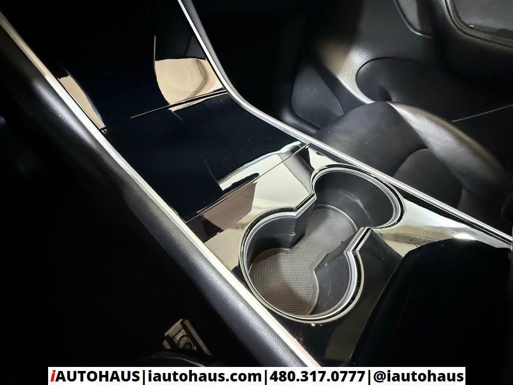 Used 2020 Tesla Model Y Long Range image 32