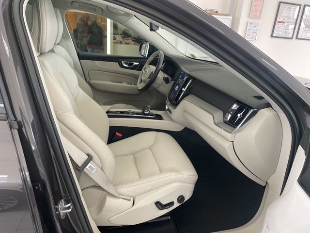 Certified 2023 Volvo XC60 B5 Plus image 12