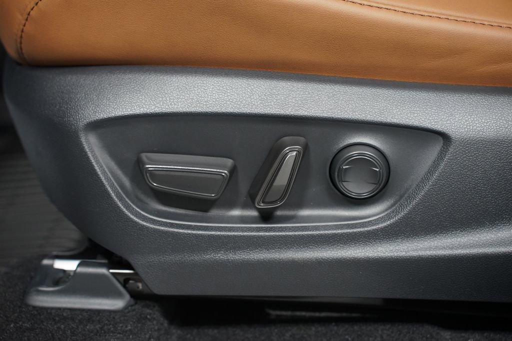 New 2026 Toyota Crown Signia AWD/4WD image 34