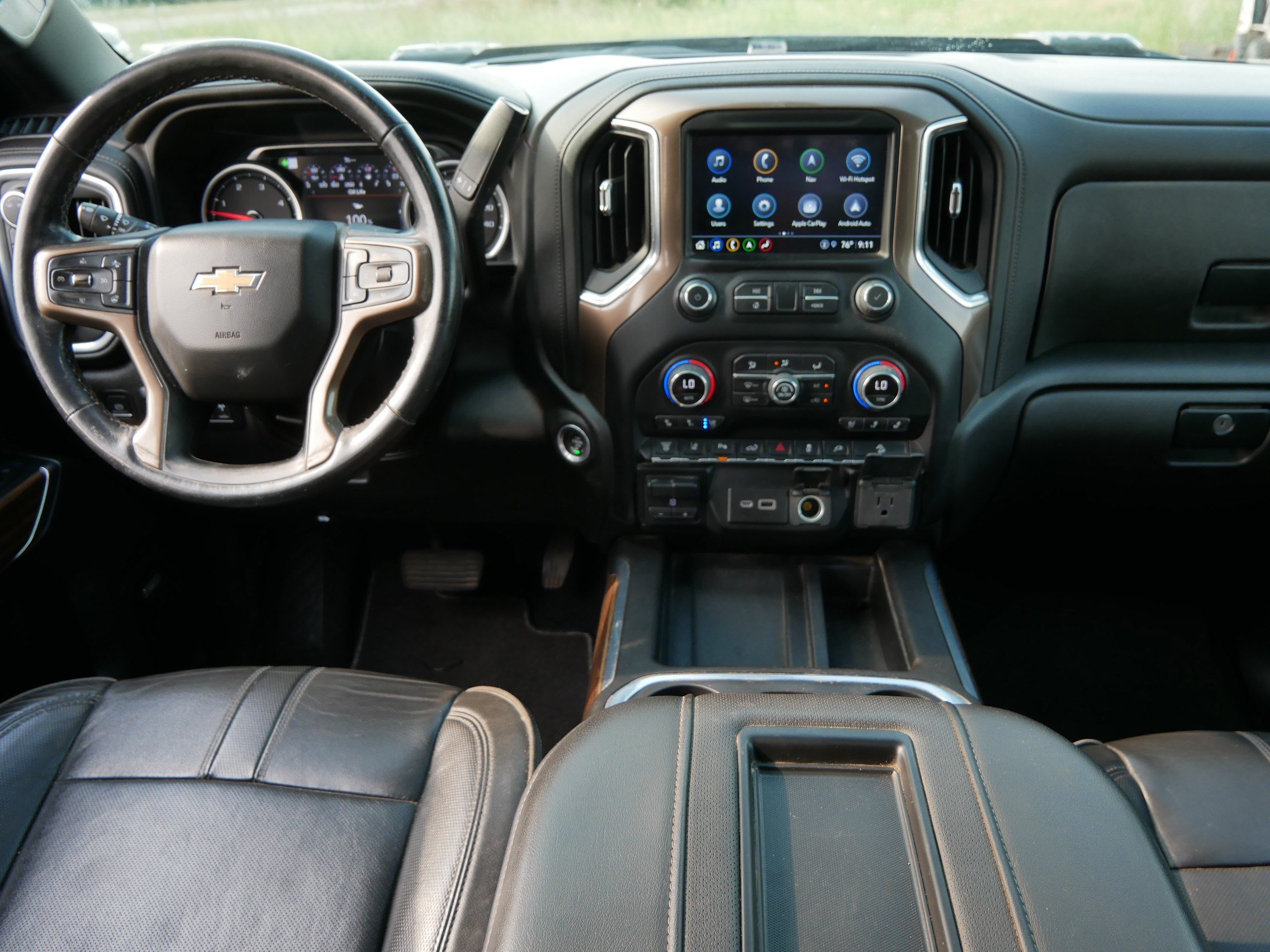 Used 2022 Chevrolet Silverado 3500 High Country w/ Safety Package II AWD/4WD image 11