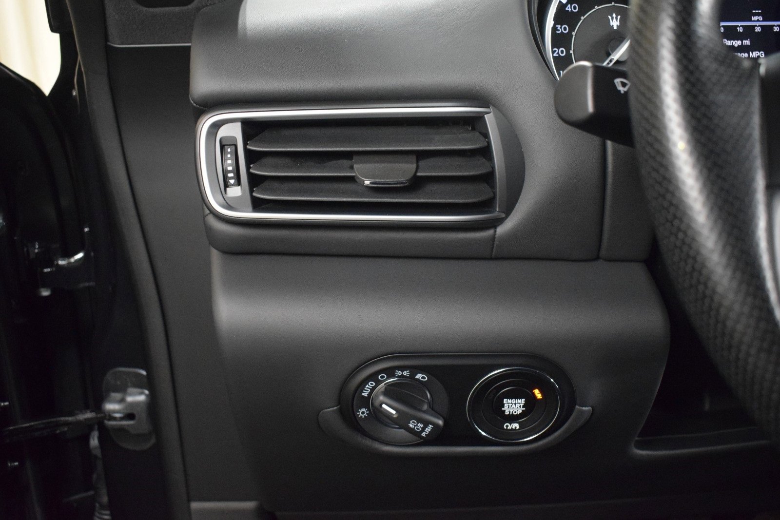 Certified 2022 Maserati Levante Modena image 28