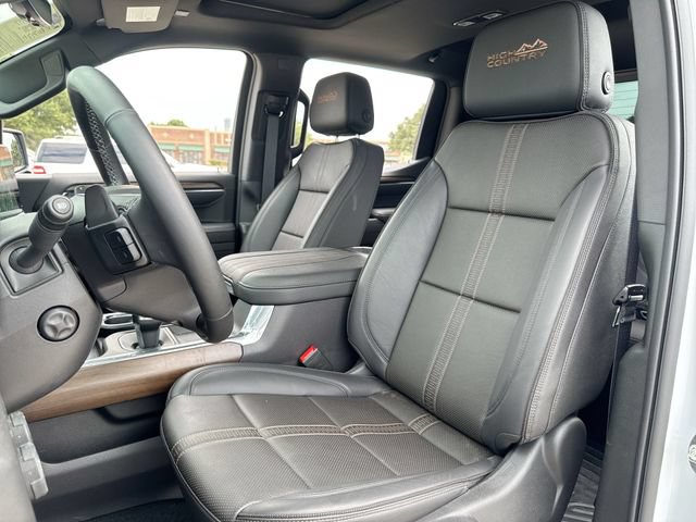 Used 2026 Chevrolet Silverado 1500 High Country w/ High Country Premium Package AWD/4WD image 11