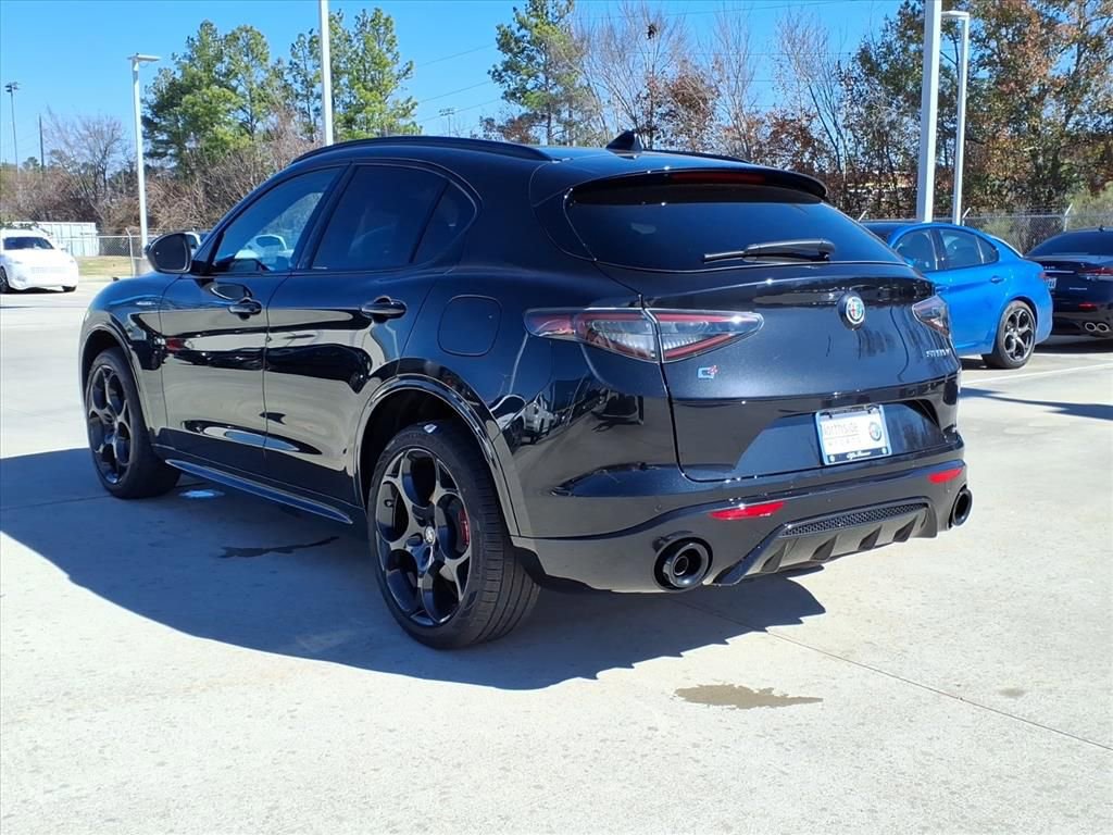 New 2026 Alfa Romeo Stelvio Sprint w/ Convenience Package image 9