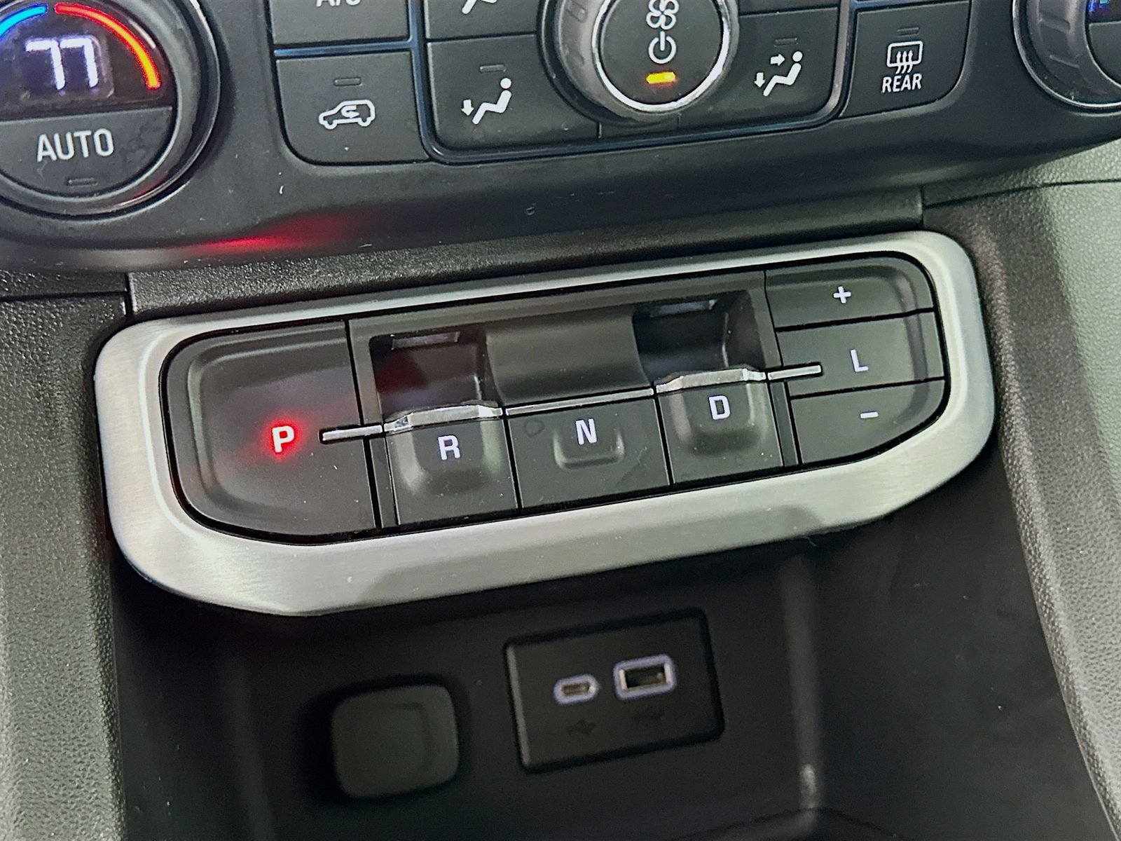 Used 2021 GMC Acadia SLE w/ Driver Convenience Package FWD image 27